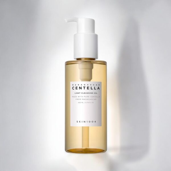 SKIN1004 Madagascar Centella Light Cleansing Oil 6.76 fl oz, 6.8 fl oz | Limpiador suave de aceite para cara, limpiador facial coreano, doble limpieza - Imagen 4