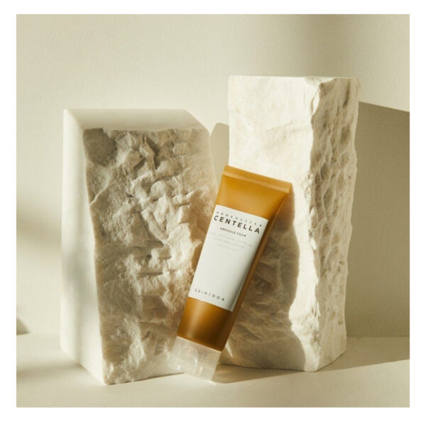 SKIN1004 Madagascar - Espuma de ampolla Centella de 4.22 onzas líquidas (4.2 fl oz), limpiador de espuma de bajo pH | Tensioactivo de coco en polvo natural - Imagen 4